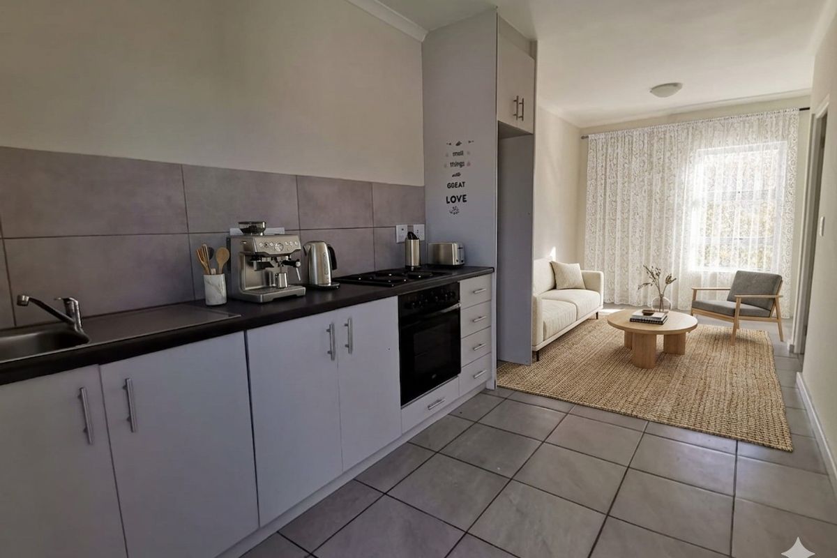 Modern 1 Bedroom Apartment for sale in La Vie Estate in Paarl - Photo 2