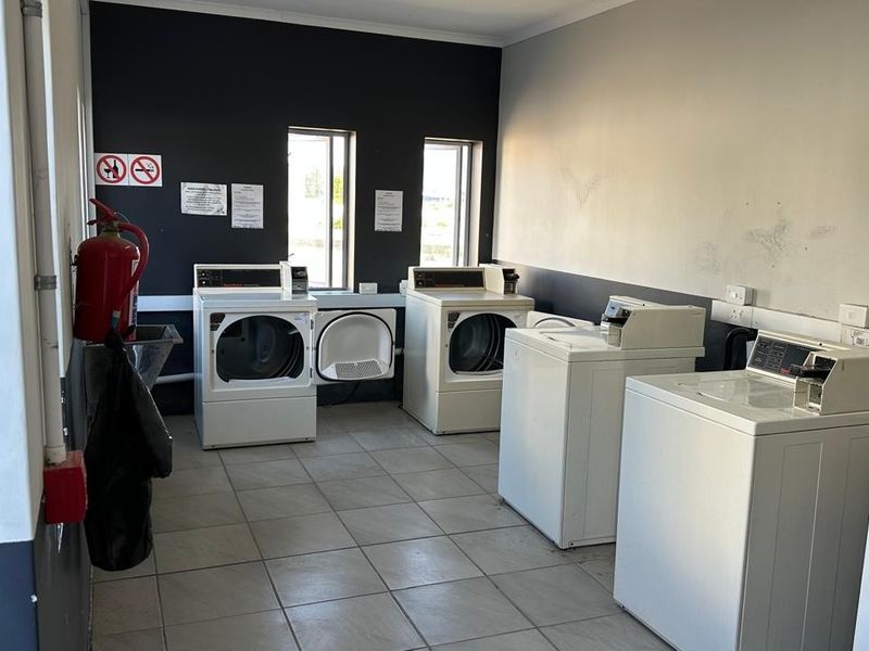 Modern 1 Bedroom Apartment for sale in La Vie Estate in Paarl - Photo 10