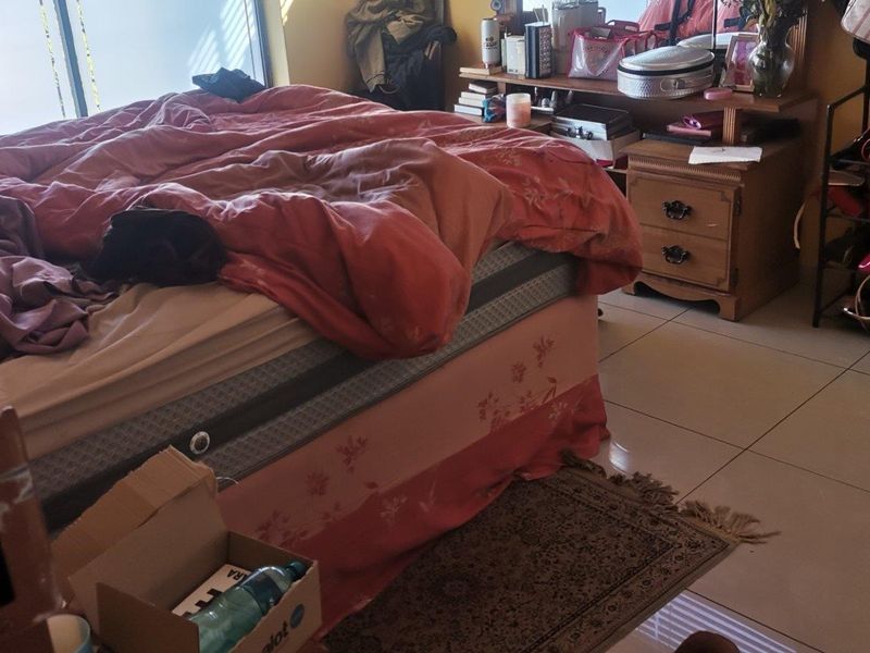 House For Sale in Commercia, Midrand - Photo 10