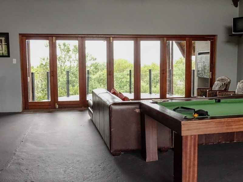 Seven Bedroom house in Big 5 Mabalingwe Cyferfontein - Fully Furnished - Photo 8