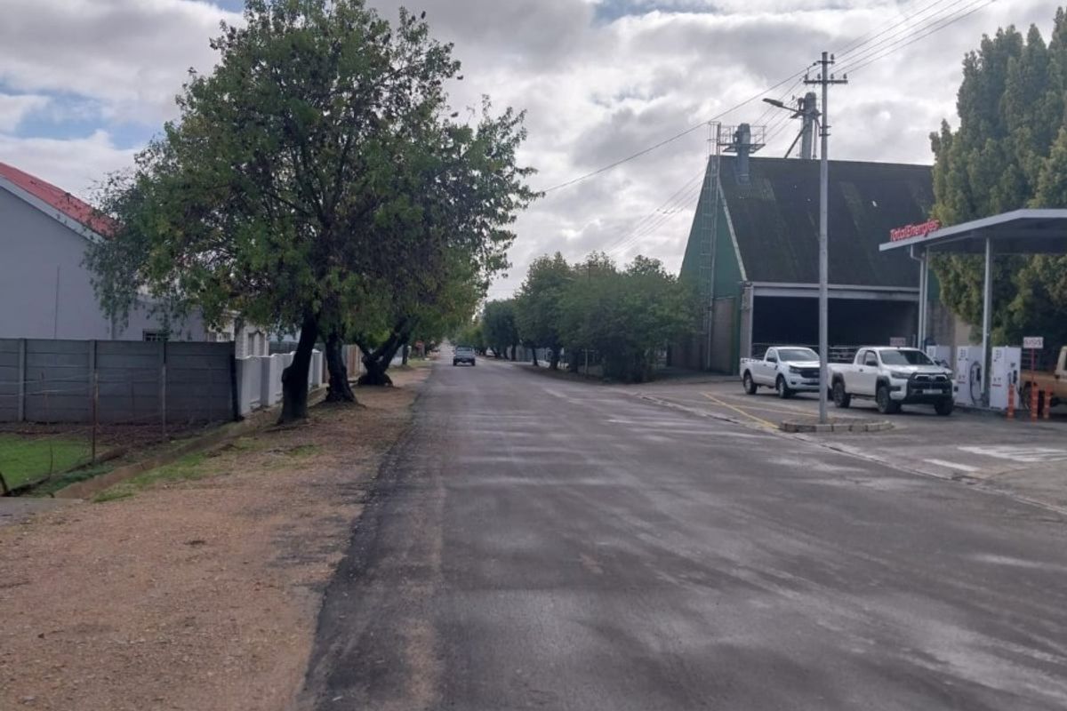 2855 sqm plot - fully fenced with gate  in Porterville - Photo 3