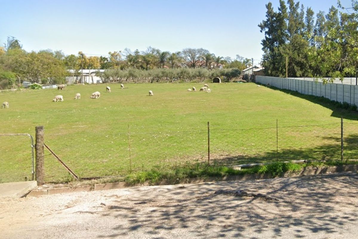 2855 sqm plot - fully fenced with gate  in Porterville - Photo 5