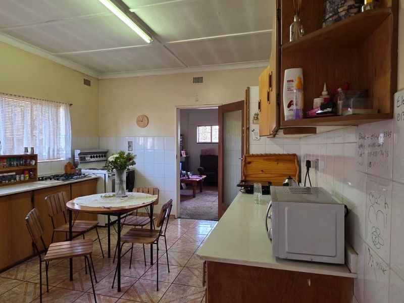 House For Sale in Witbank Ext 5, Witbank - Photo 10