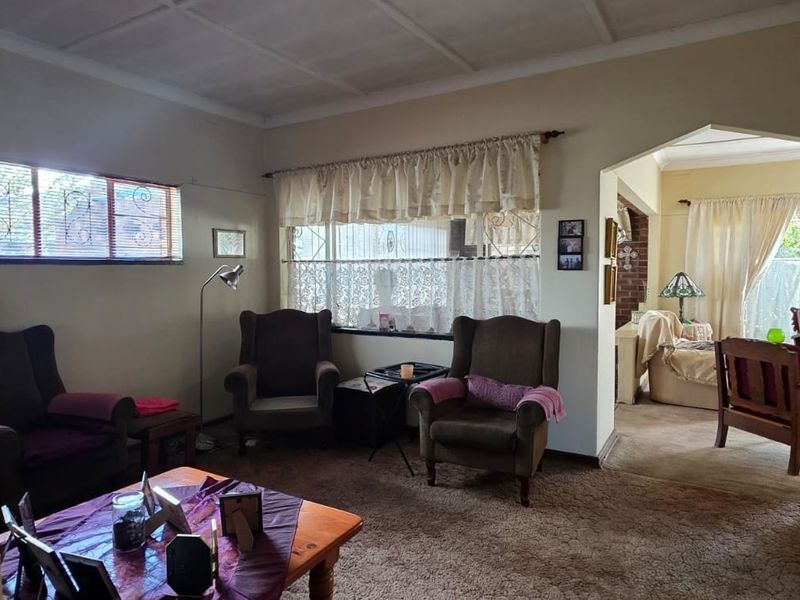 House For Sale in Witbank Ext 5, Witbank - Photo 8