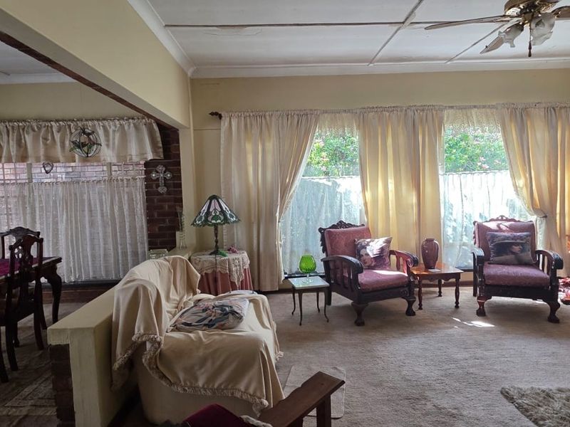 House For Sale in Witbank Ext 5, Witbank - Photo 6