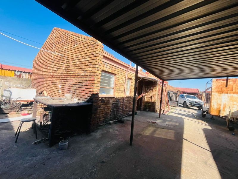 2-Bedroom House Available To Rent in Zamdela, Sasolburg - Photo 2