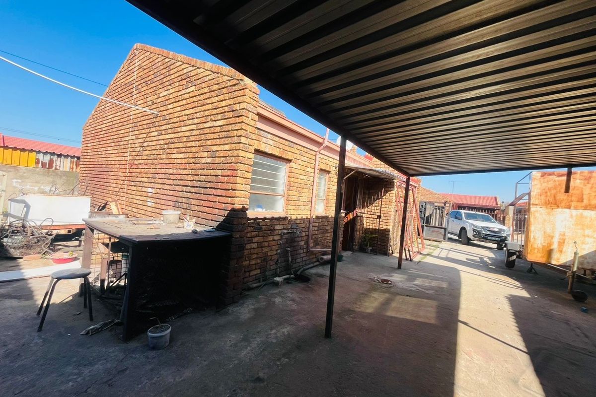 2-Bedroom House Available To Rent in Zamdela, Sasolburg - Photo 2