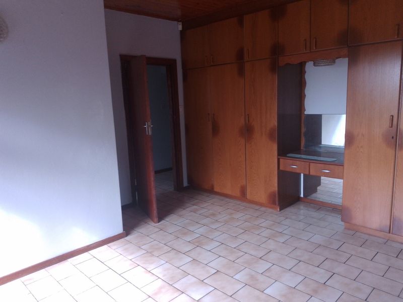 Newly Renovated 2 Bedroom, 2 Bathroom Apartment To Rent! - Photo 7