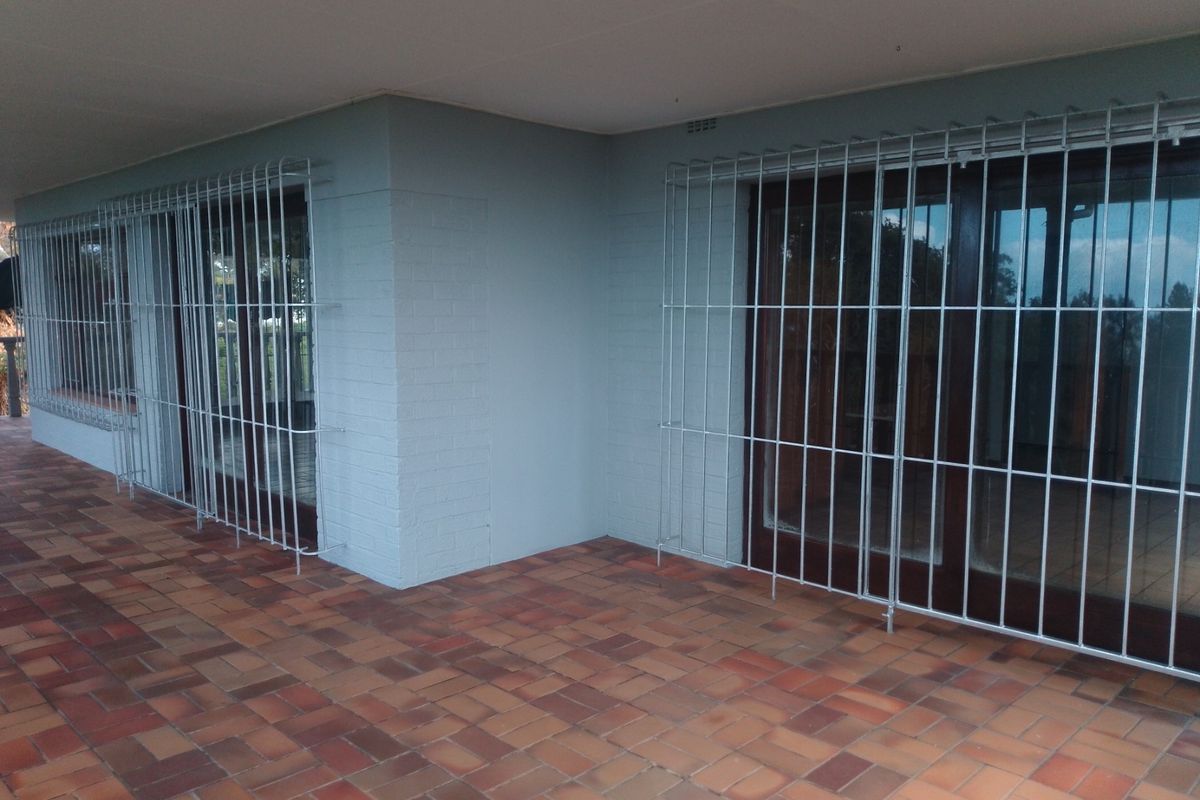 Newly Renovated 2 Bedroom, 2 Bathroom Apartment To Rent! - Photo 5