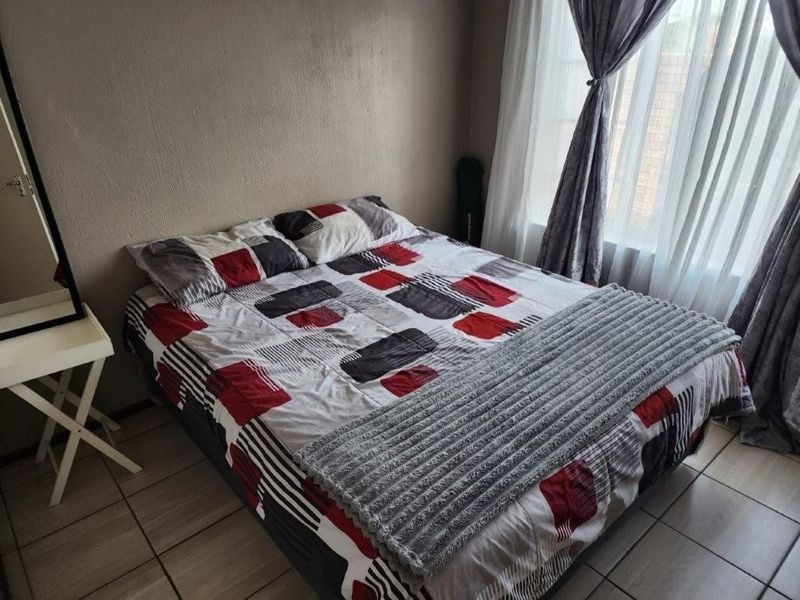 Townhouse For Sale in Elspark, Germiston - Photo 9