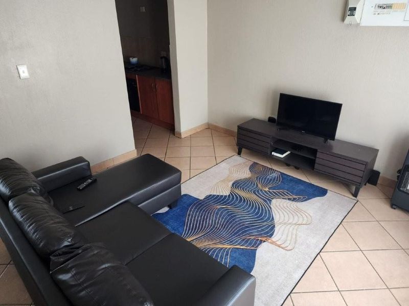 Townhouse For Sale in Elspark, Germiston - Photo 4