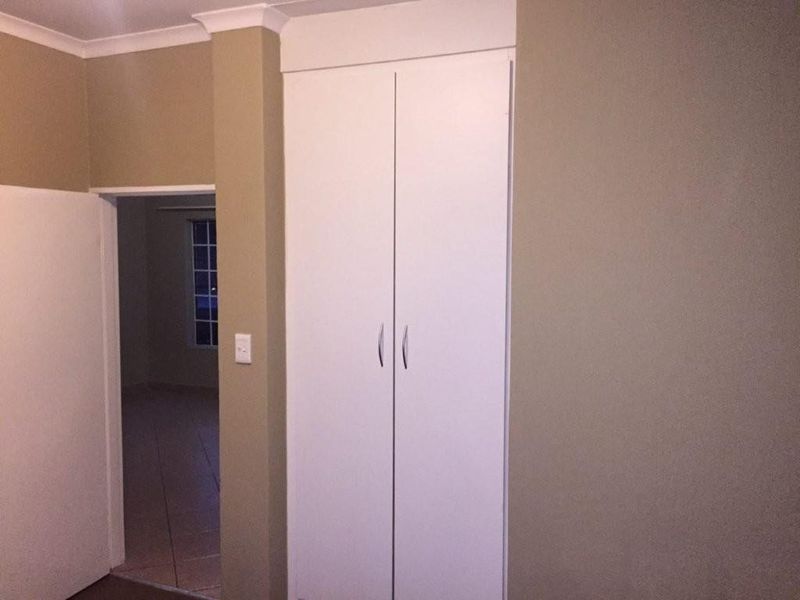 Apartment For Sale in Elspark, Germiston - Photo 9