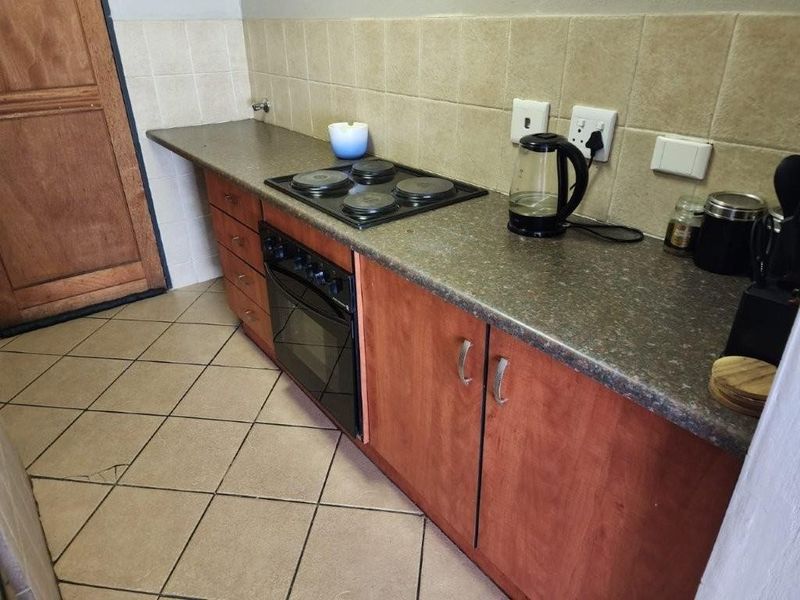 Apartment For Sale in Elspark, Germiston - Photo 6