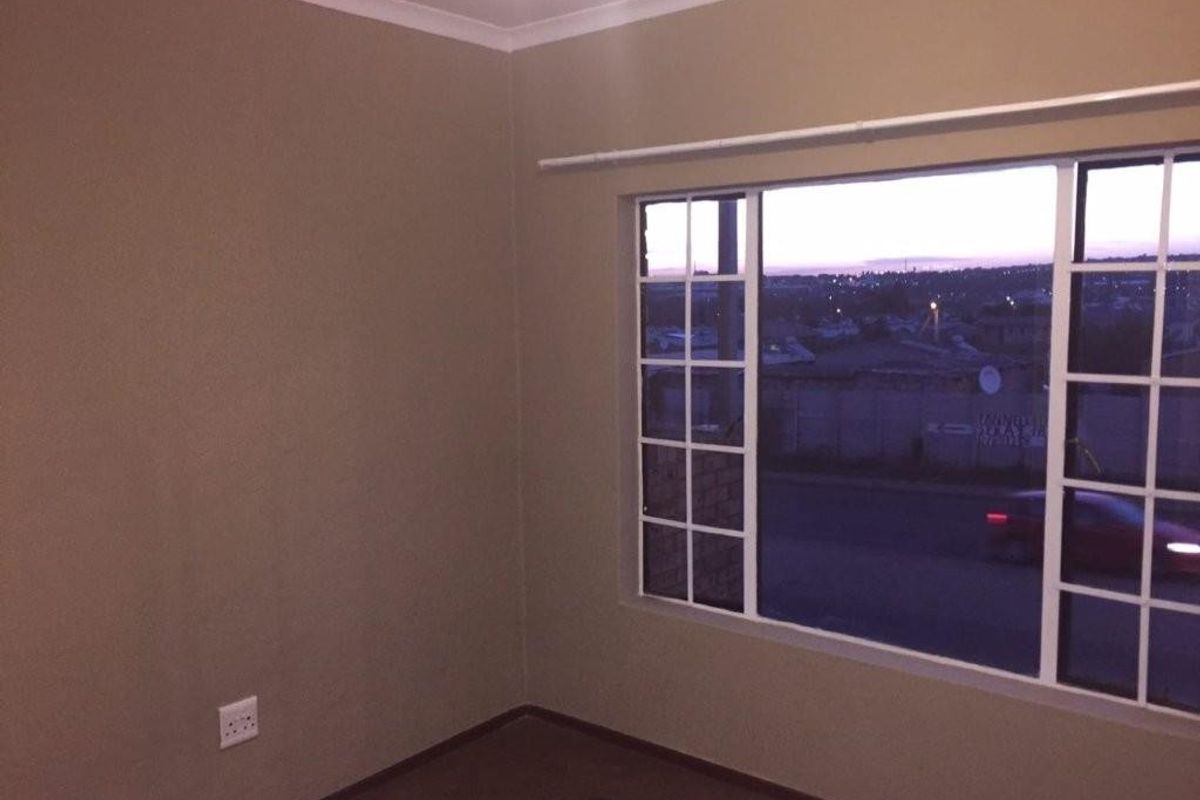 Apartment For Sale in Elspark, Germiston - Photo 5