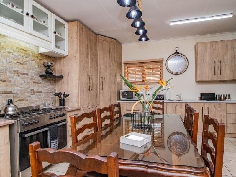 House For Sale in Bonaero Park, Kempton Park - Photo 9