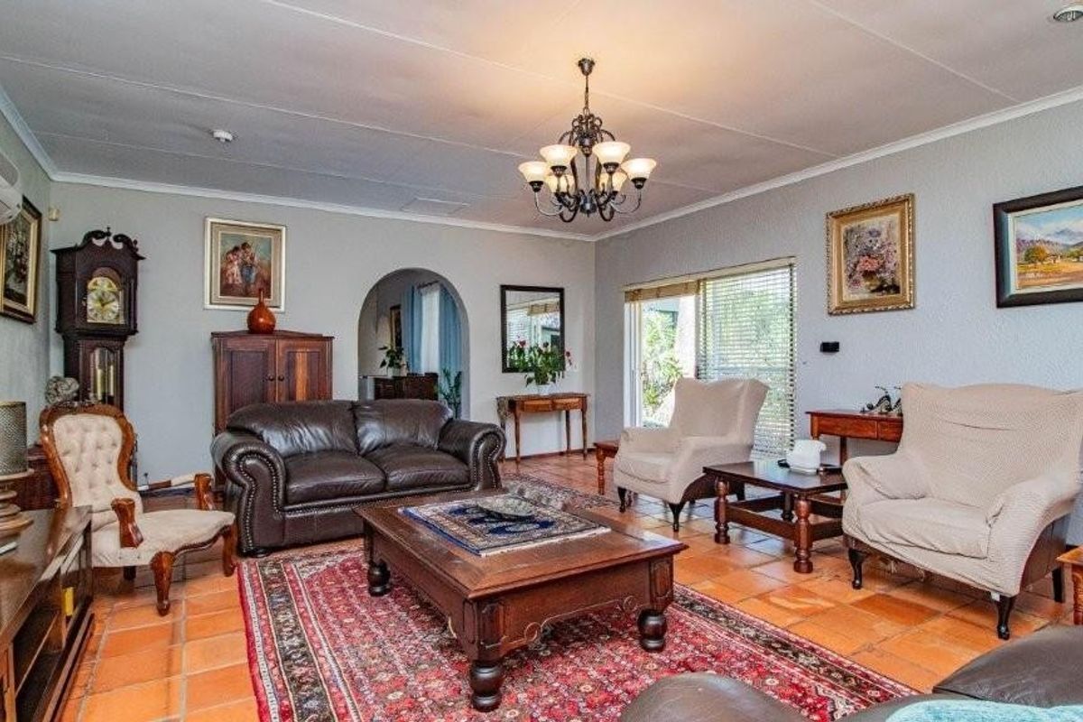 House For Sale in Bonaero Park, Kempton Park - Photo 3