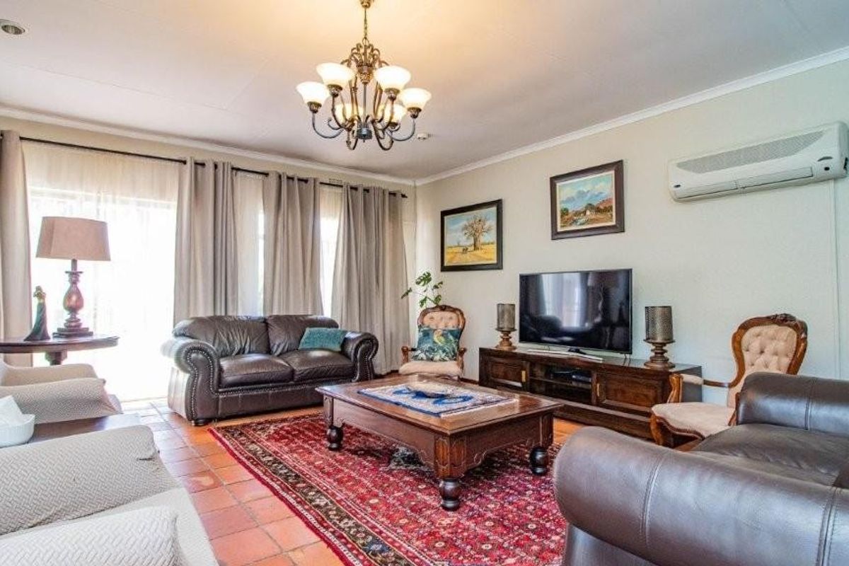 House For Sale in Bonaero Park, Kempton Park - Photo 5