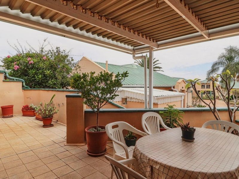Townhouse For Sale in Terenure, Kempton Park - Photo 4