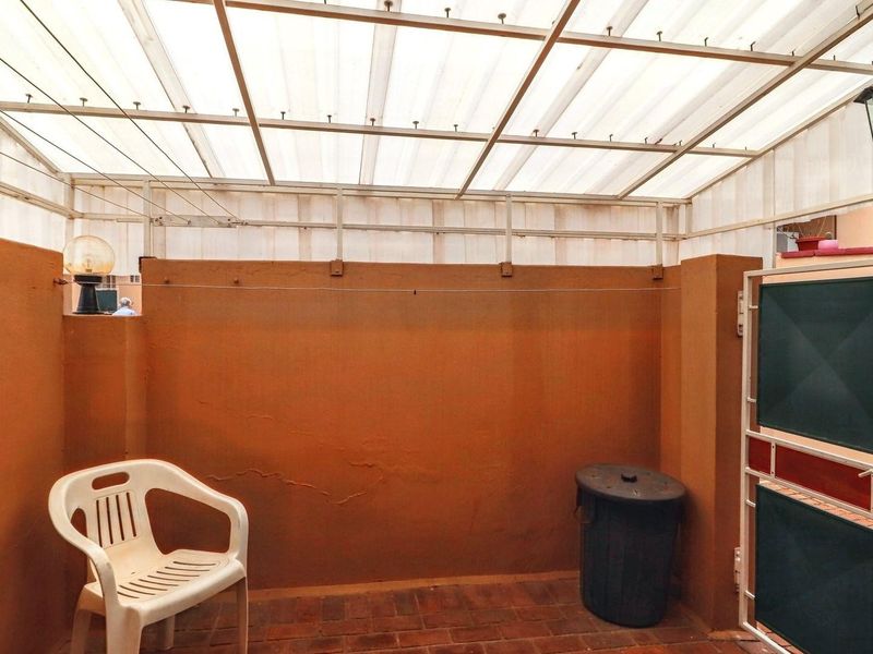 Townhouse For Sale in Terenure, Kempton Park - Photo 7