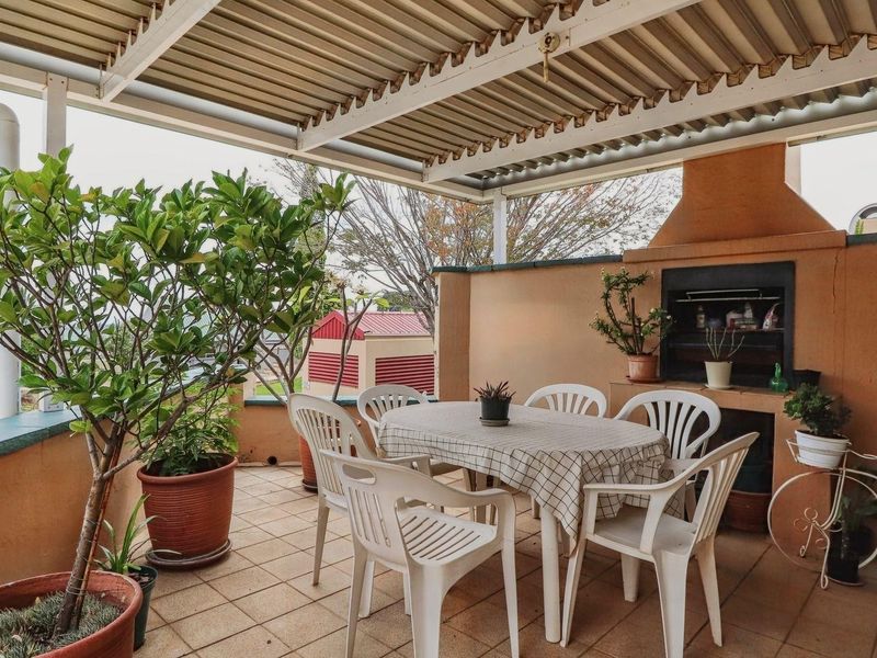 Townhouse For Sale in Terenure, Kempton Park - Photo 6
