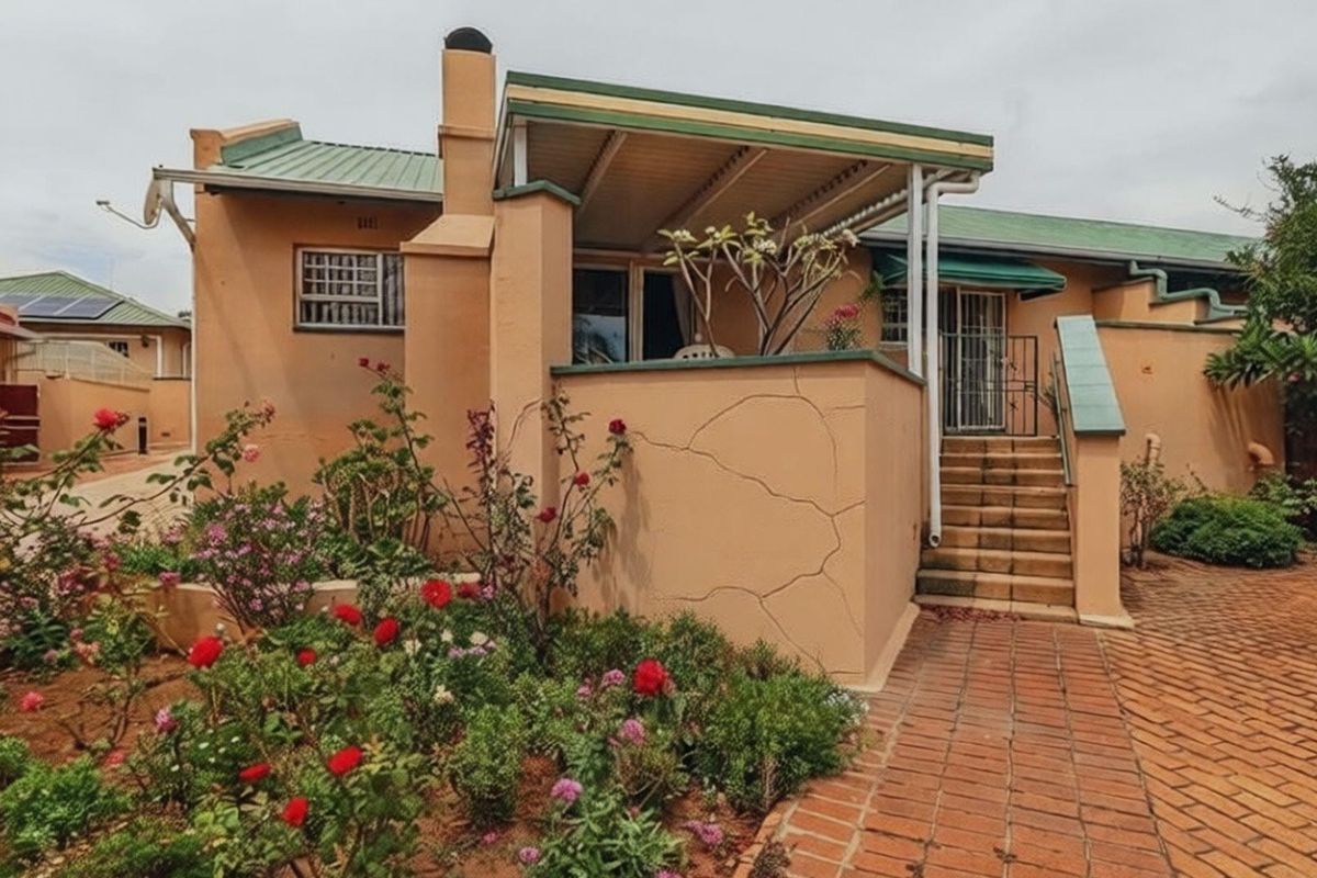 Townhouse For Sale in Terenure, Kempton Park - Photo 2