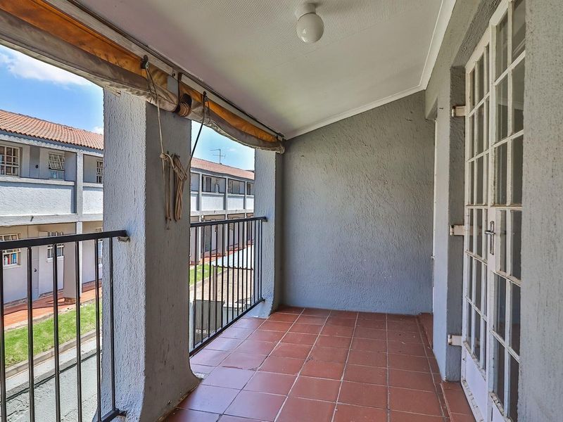 Townhouse For Sale in Boksburg - Photo 5