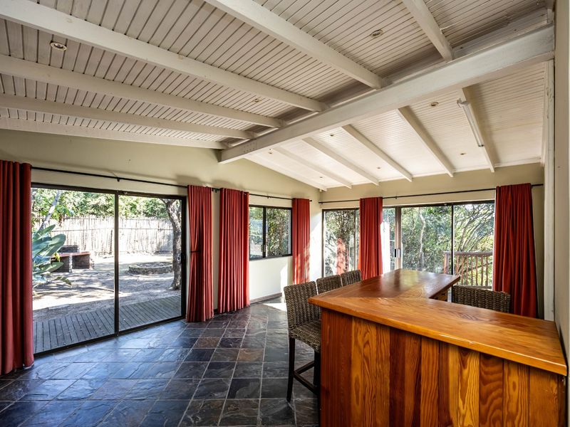 Spacious Family Home Available to Rent from 1 July 2026 - Smallholding with Panoramic Views - Photo 10