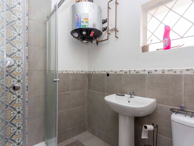 Apartment For Sale in North End, Port Elizabeth - Photo 8