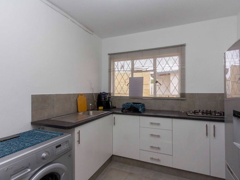 Apartment For Sale in North End, Port Elizabeth - Photo 6