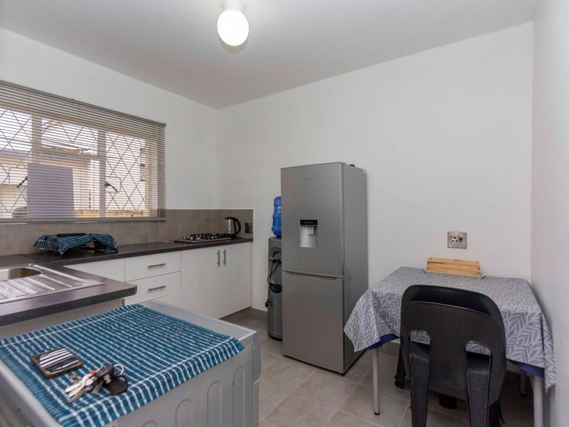 Apartment For Sale in North End, Port Elizabeth - Photo 5