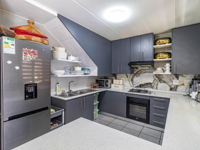 House For Sale in Terenure, Kempton Park - Photo 4