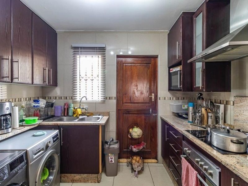 House For Sale in Terenure, Kempton Park - Photo 9