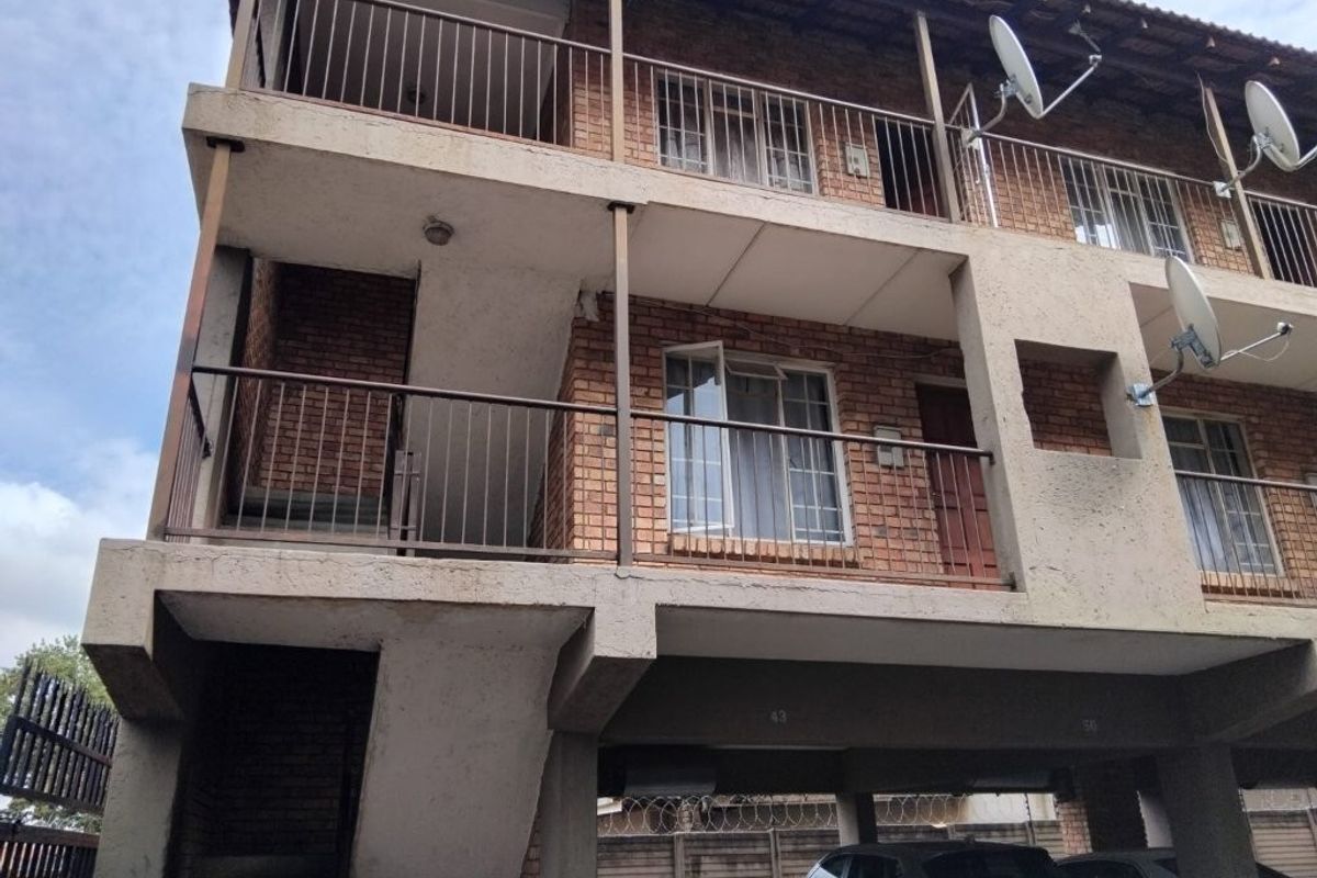 Apartment For Sale in Kempton Park Ext 1, Kempton Park - Photo 3