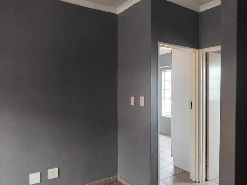 Apartment For Sale in Kempton Park Ext 1, Kempton Park - Photo 8