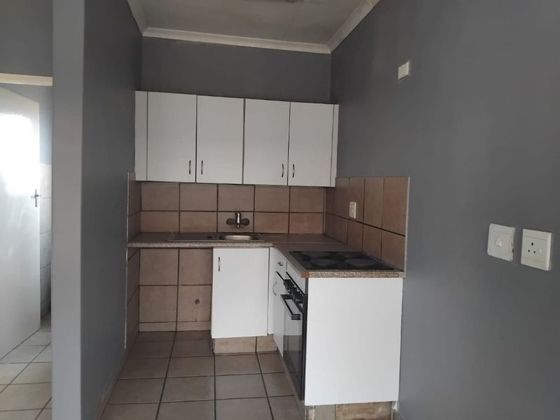 Apartment For Sale in Kempton Park Ext 1, Kempton Park - Photo 6