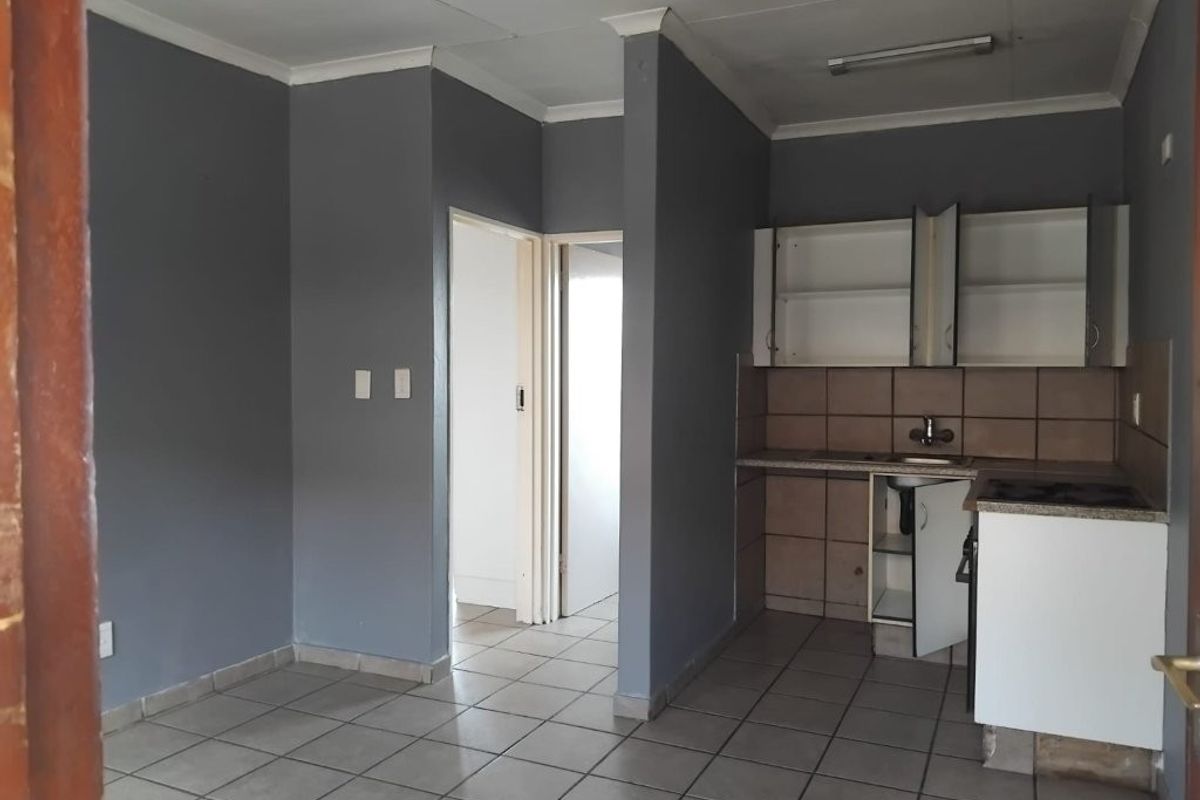 Apartment For Sale in Kempton Park Ext 1, Kempton Park - Photo 5