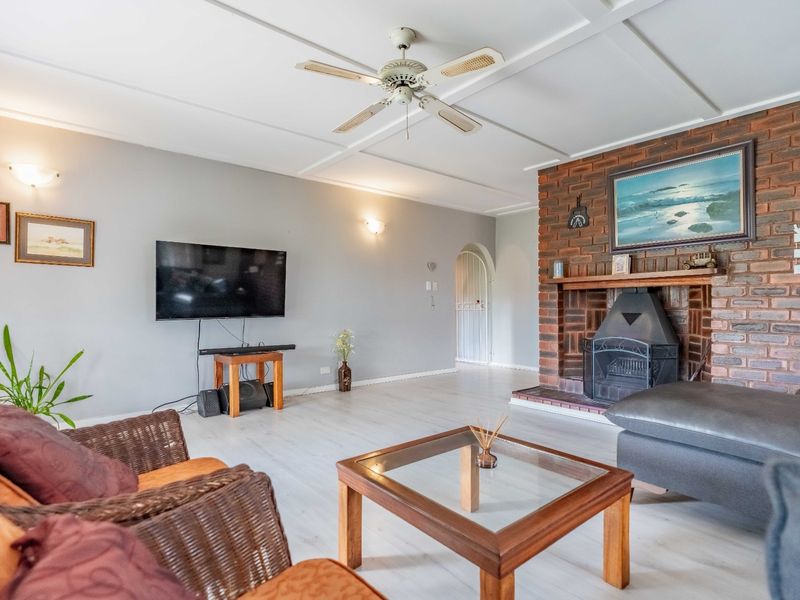 Frontline Golf Course Living in Sought-After Hathaway Village - Photo 7