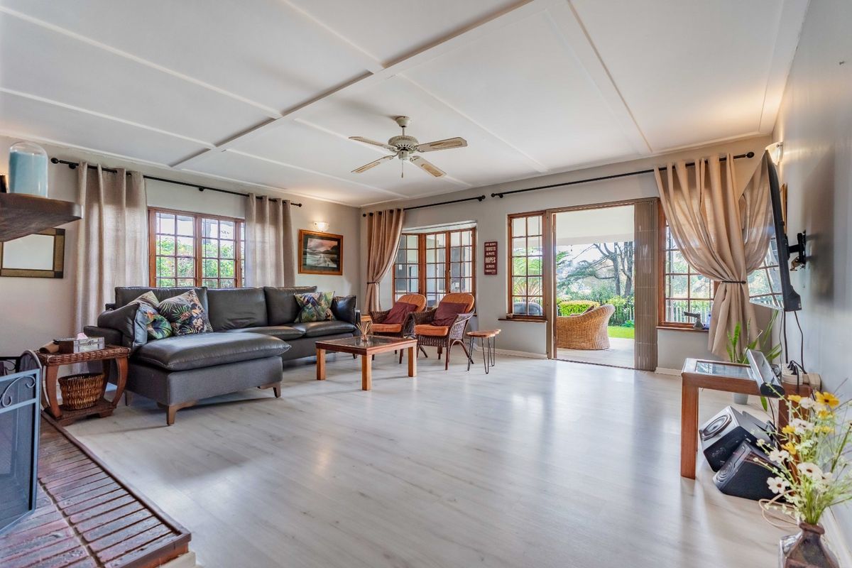 Frontline Golf Course Living in Sought-After Hathaway Village - Photo 4