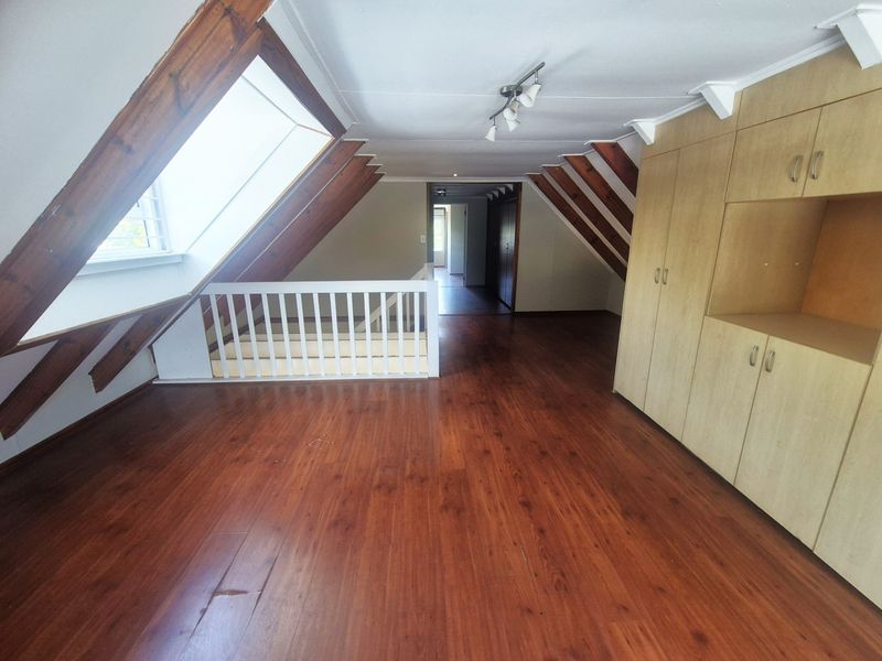 3 Bed House to Rent in Paulshof, Sandton - Photo 10