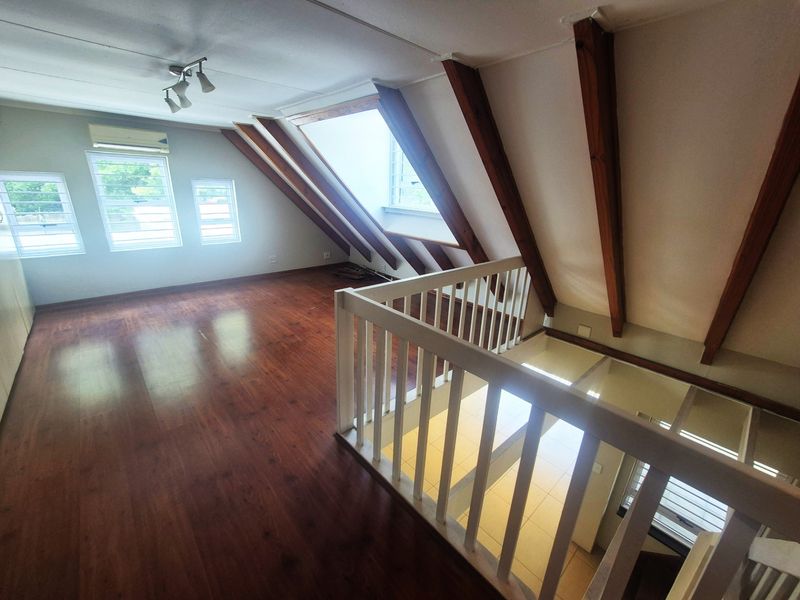 3 Bed House to Rent in Paulshof, Sandton - Photo 9