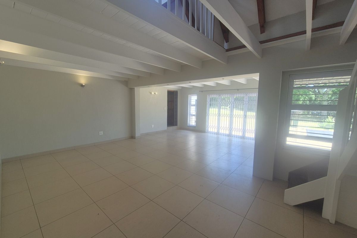 3 Bed House to Rent in Paulshof, Sandton - Photo 2