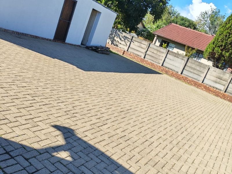 For Sale in Secunda - Photo 4