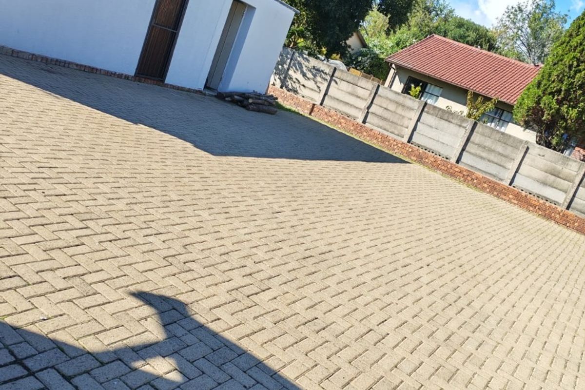For Sale in Secunda - Photo 4
