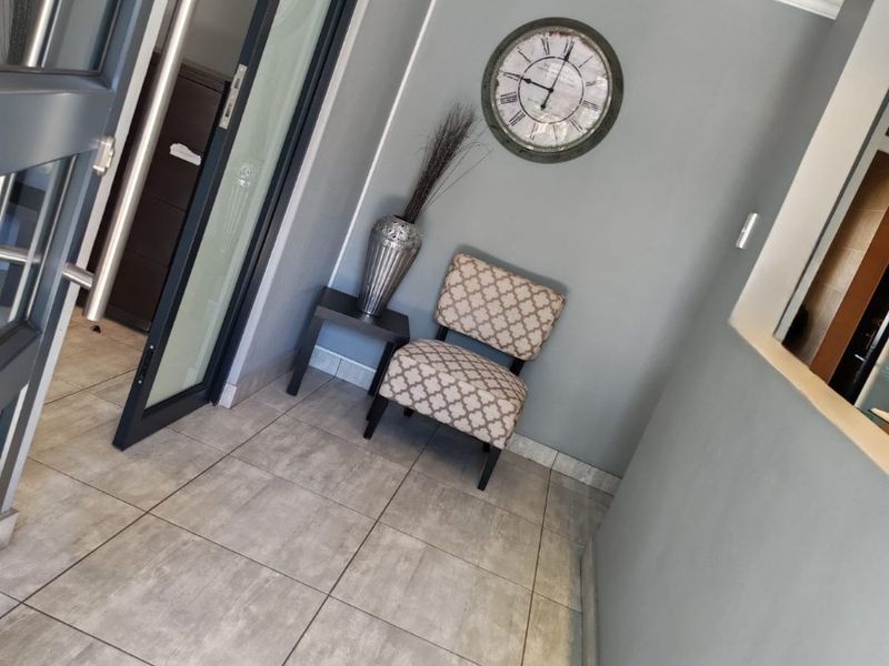 For Sale in Secunda - Photo 5