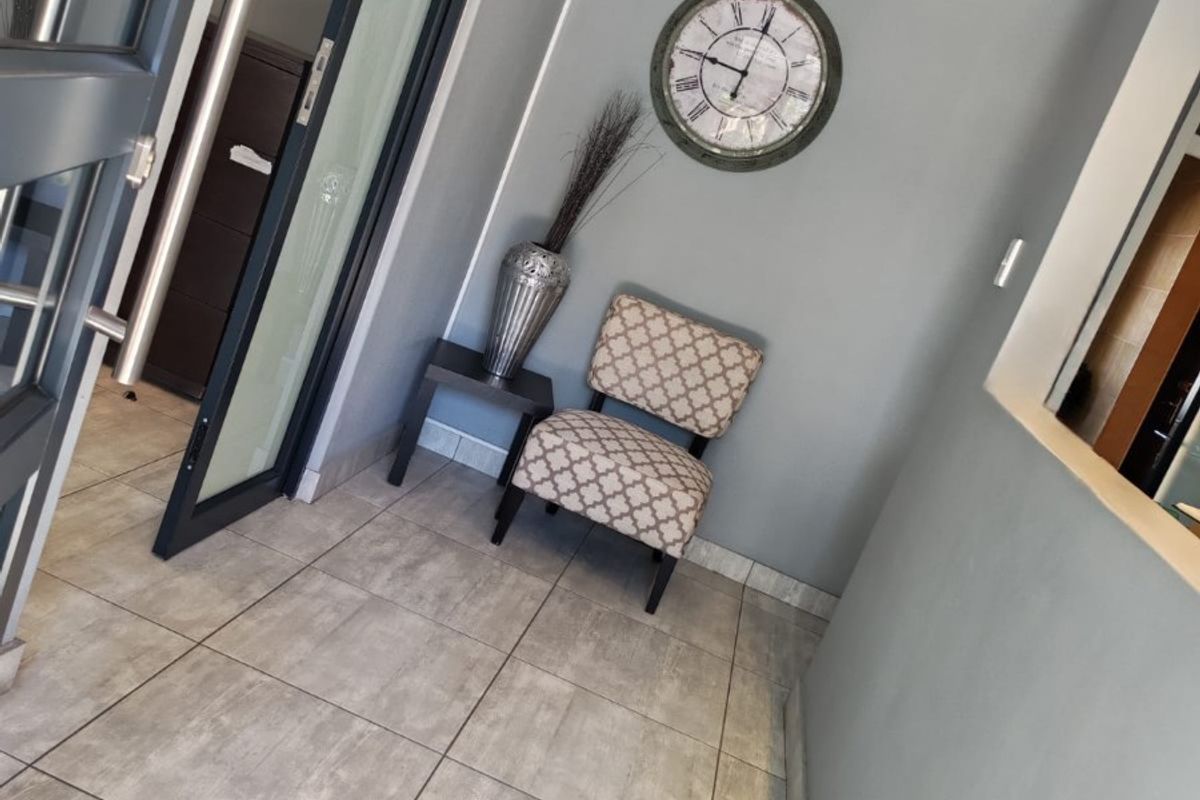 For Sale in Secunda - Photo 5