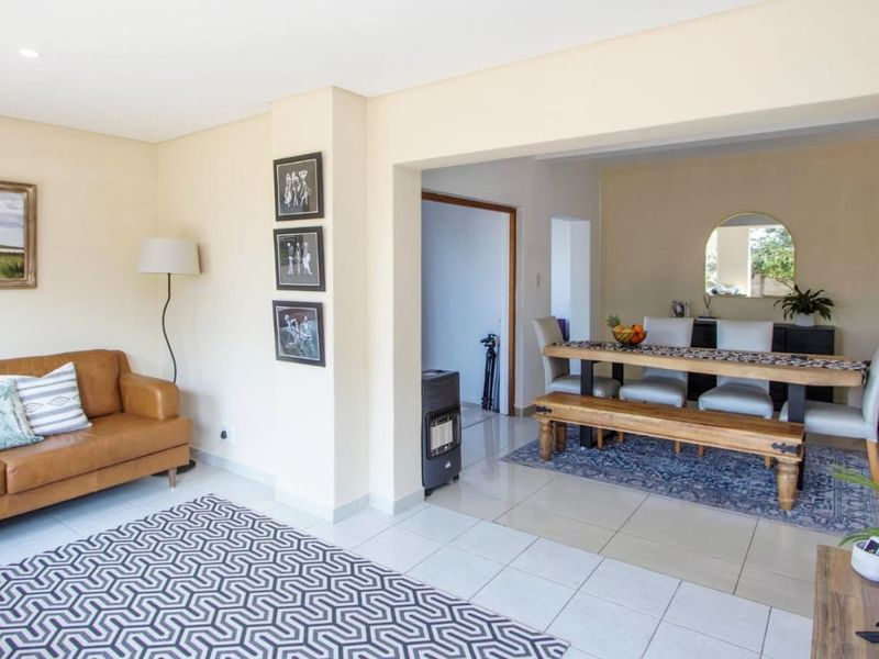 Two Bedroom Apartment For Rent in Glenashley, Durban North, KwaZulu Natal - Photo 9