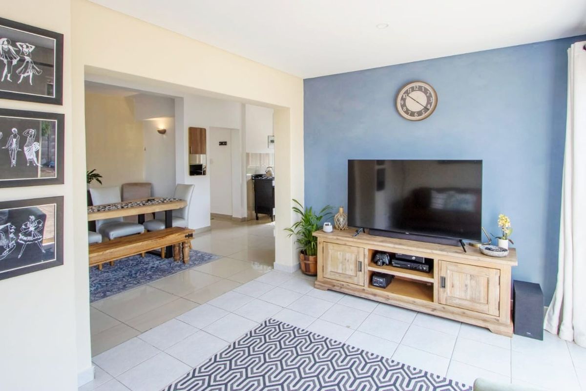 Two Bedroom Apartment For Rent in Glenashley, Durban North, KwaZulu Natal - Photo 5