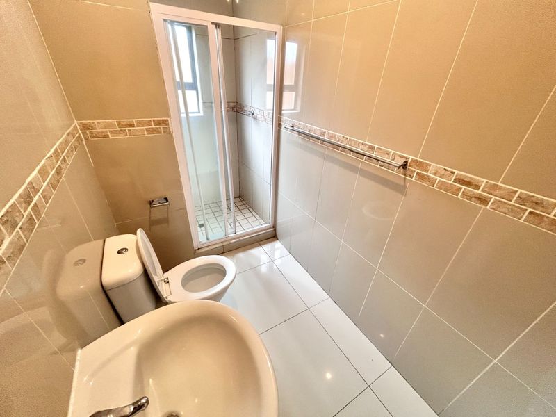 3 Bedroom Townhouse for Sale in Winchester Hills - Photo 10