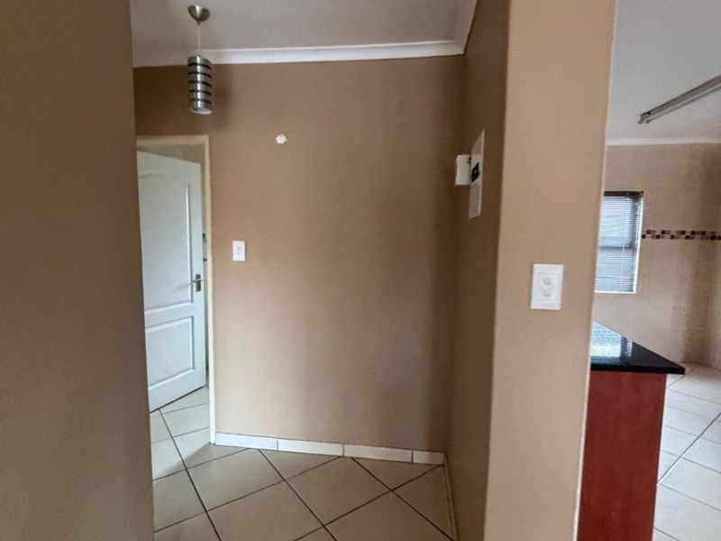 For Sale in Secunda - Photo 5