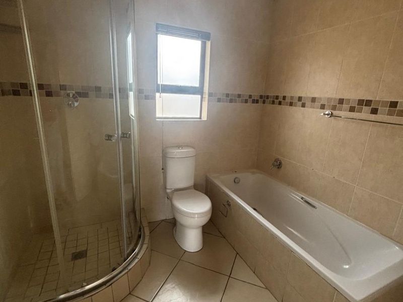 For Sale in Secunda - Photo 9